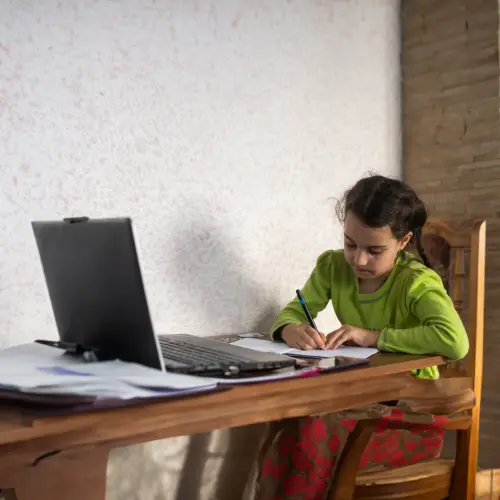 App for Conducting Online Exams and Educational Assessment